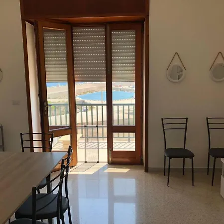Ai Due Mari Apartment *